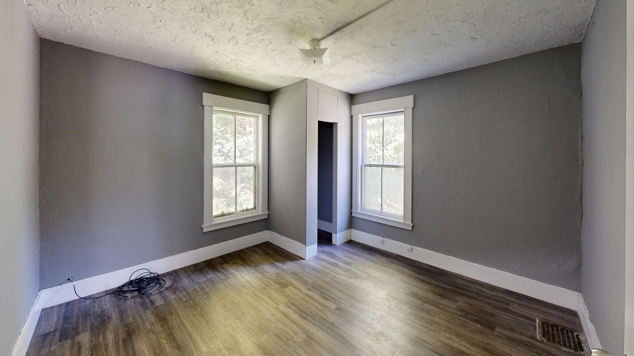 Montpelier Apartments - Photo 7 of 17