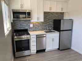 featured image of 3755 Ingraham St