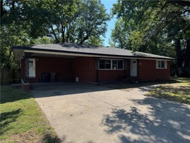 713 Maple Dr - Photo 1 of 1