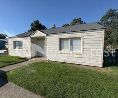 featured image of 223 Se Roseville Ln