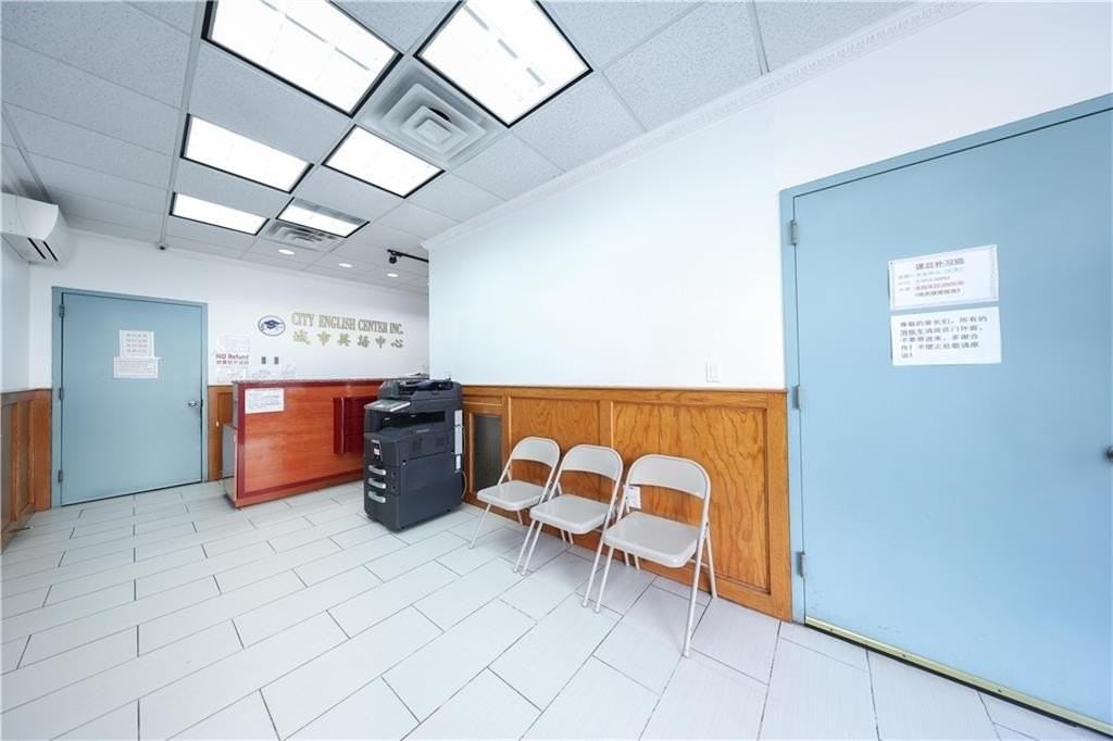 5301 7th Ave - Photo 5 of 28