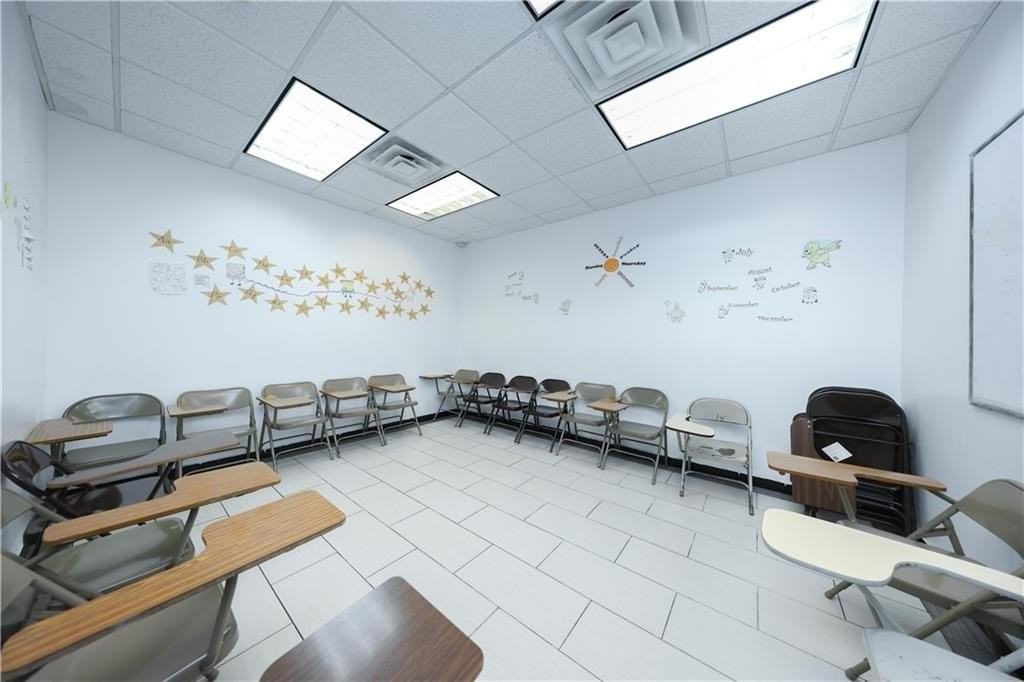 5301 7th Ave - Photo 7 of 28