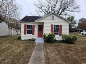 309 Roosevelt Cir - Photo 1 of 1