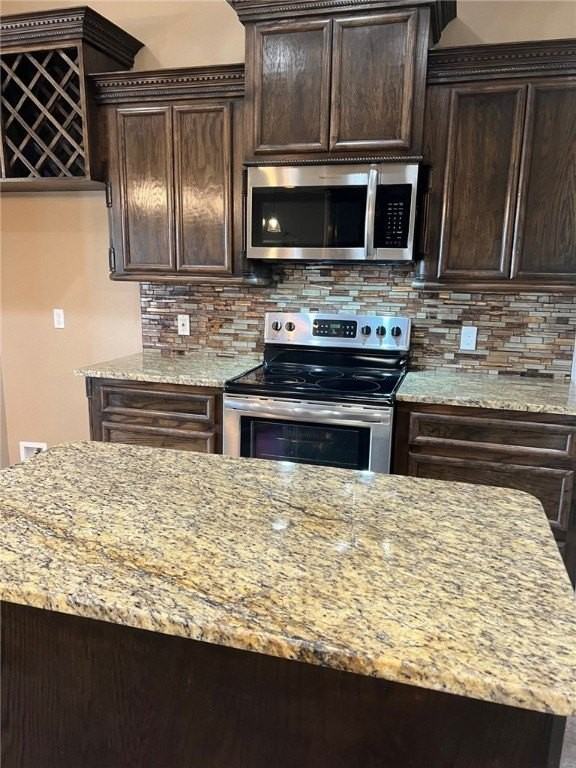 8029 Sir Greg Drive - Photo 5 of 25