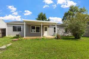 featured image of 261 Sunset Dr S