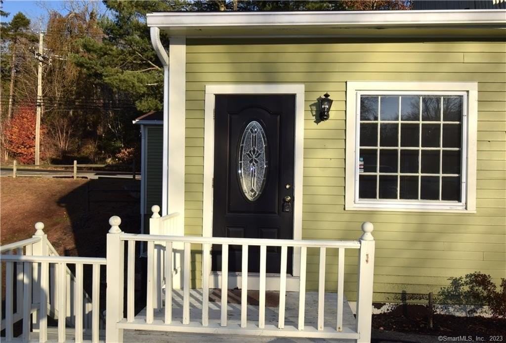 159 Main St #E - Photo 4 of 17