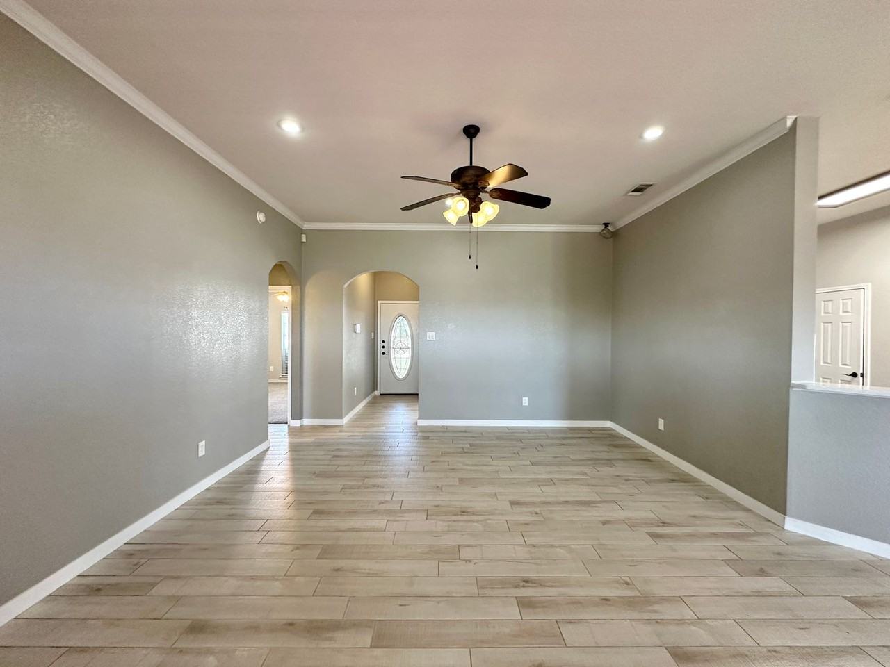 2502 Gail Dr - Photo 7 of 42