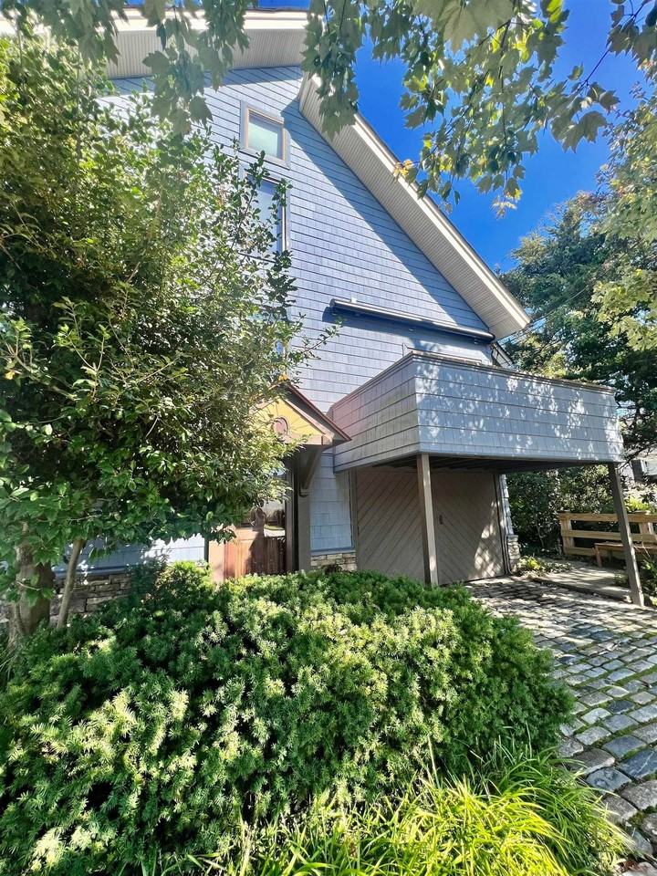 7 N Delavan Ave - Photo 3 of 50