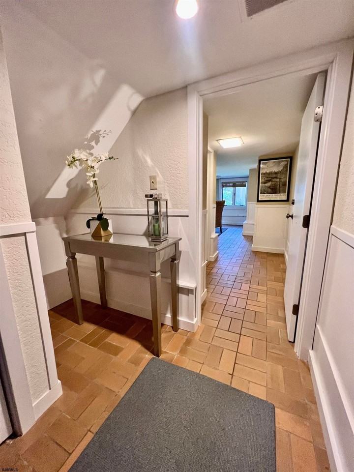 7 N Delavan Ave - Photo 7 of 50