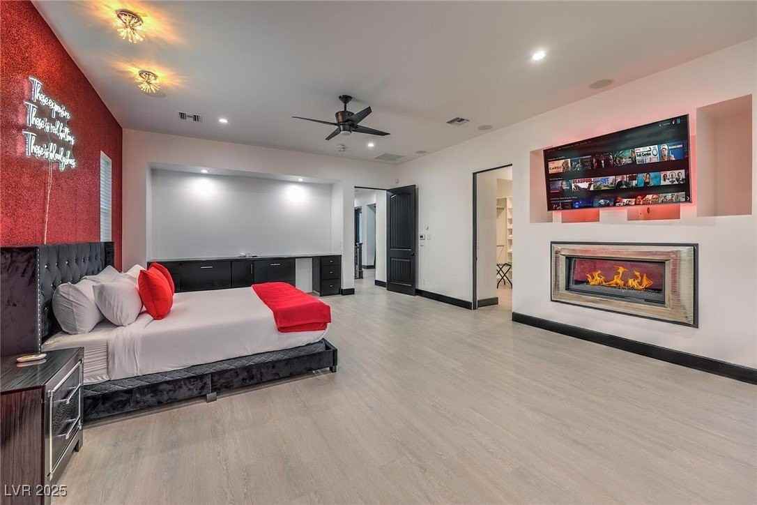 282 E Maulding Ave - Photo 3 of 50