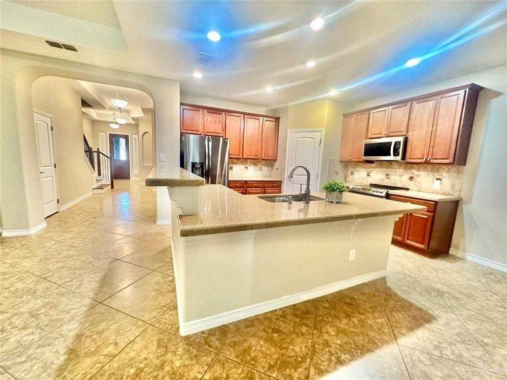 3900 Santa Maria - Photo 6 of 30