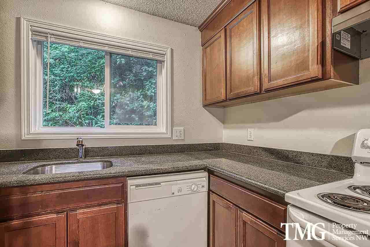 Montclair Apartments - Photo 2 of 17