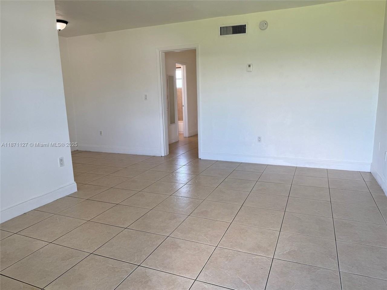 4300 Sw 67th Ave #38 - Photo 3 of 8