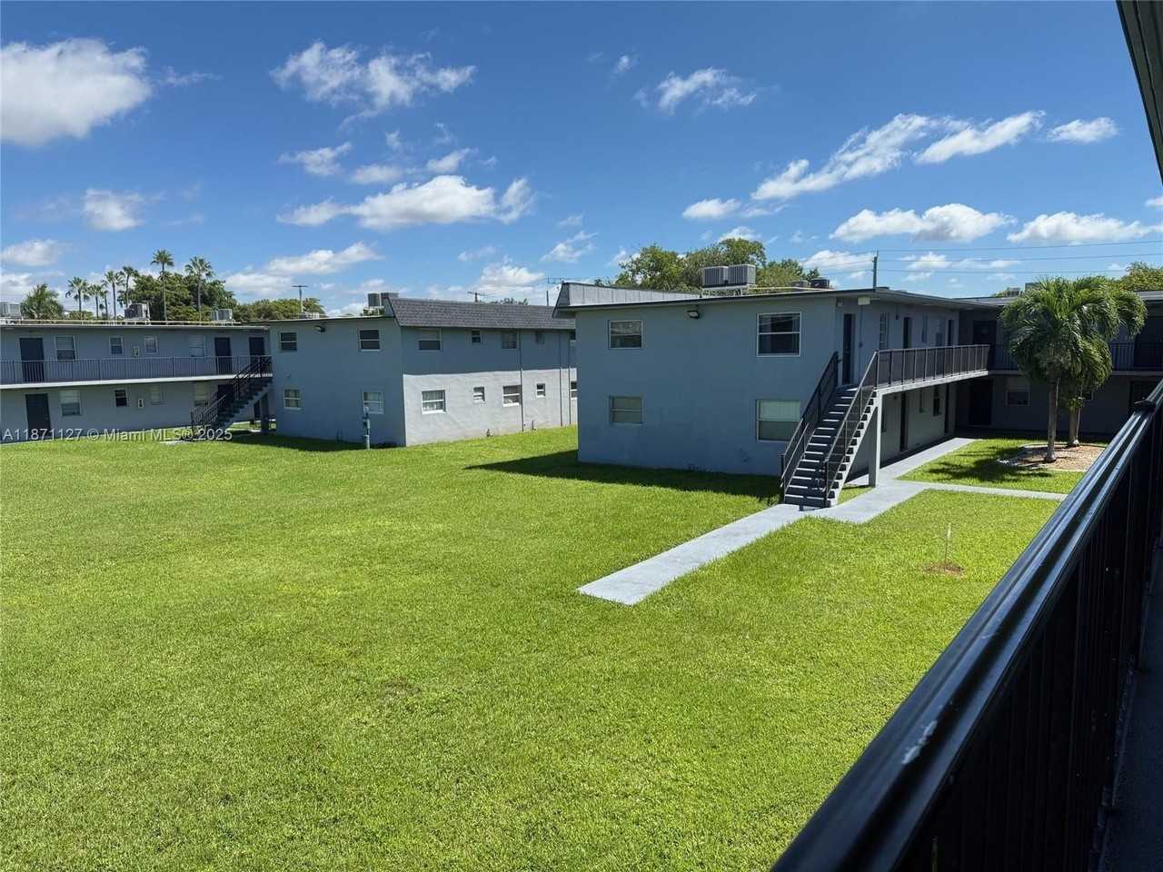 4300 Sw 67th Ave #38 - Photo 7 of 8