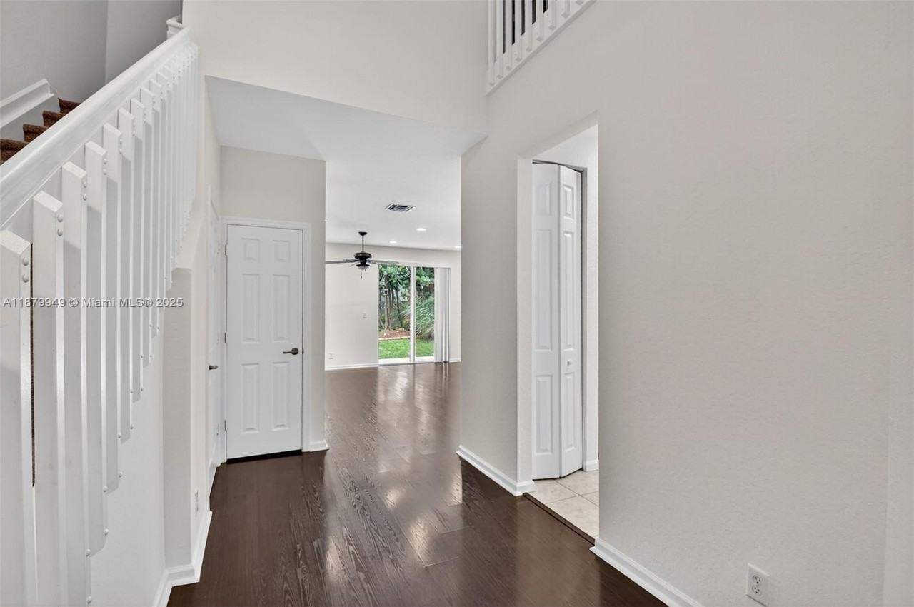 16097 Poppyseed Cir #1907 - Photo 4 of 44