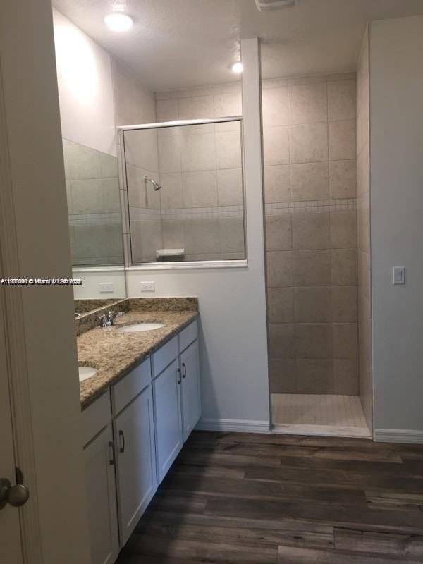 2240 Sw Lawrence St #0 - Photo 4 of 10