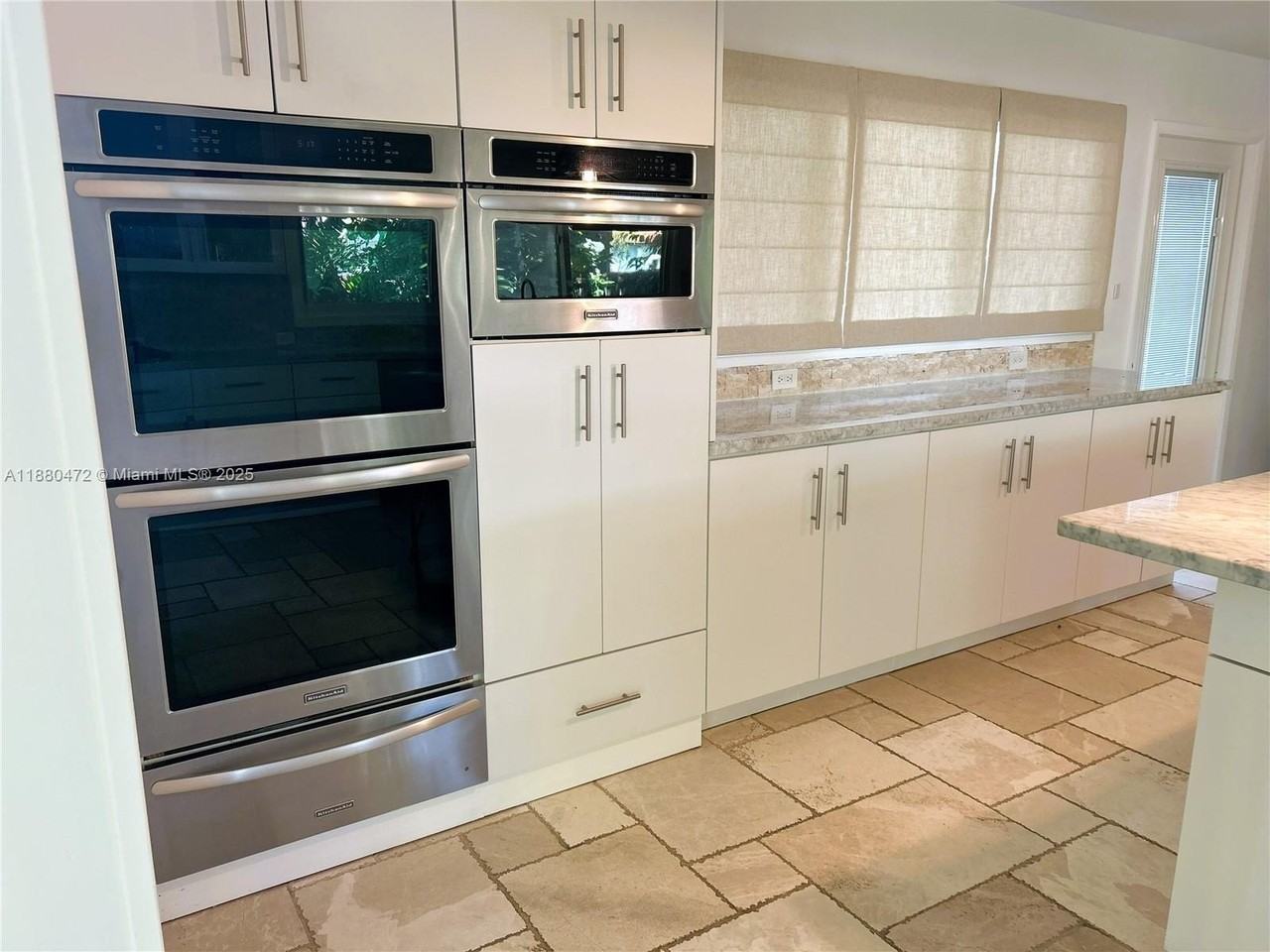 6395 Sw 42nd Ter #1 - Photo 3 of 22