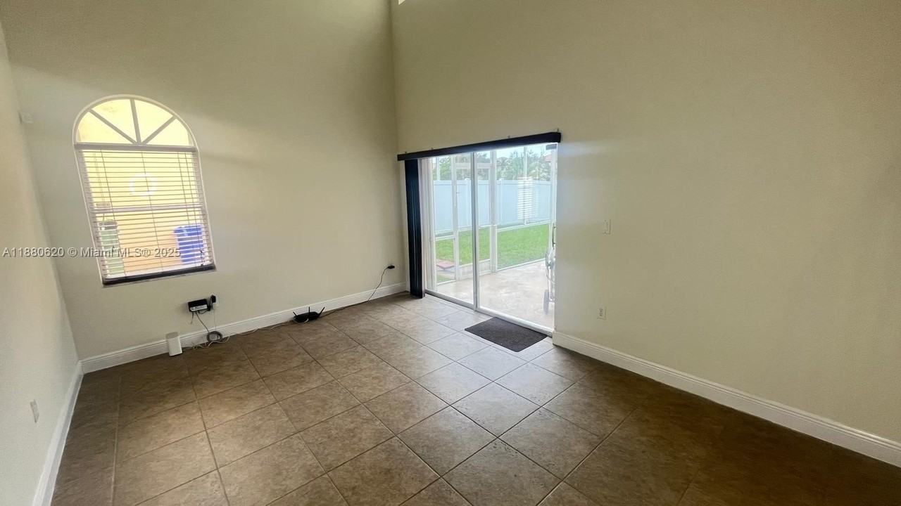 1376 Northwest 192nd Avenue #1376 - Photo 7 of 32