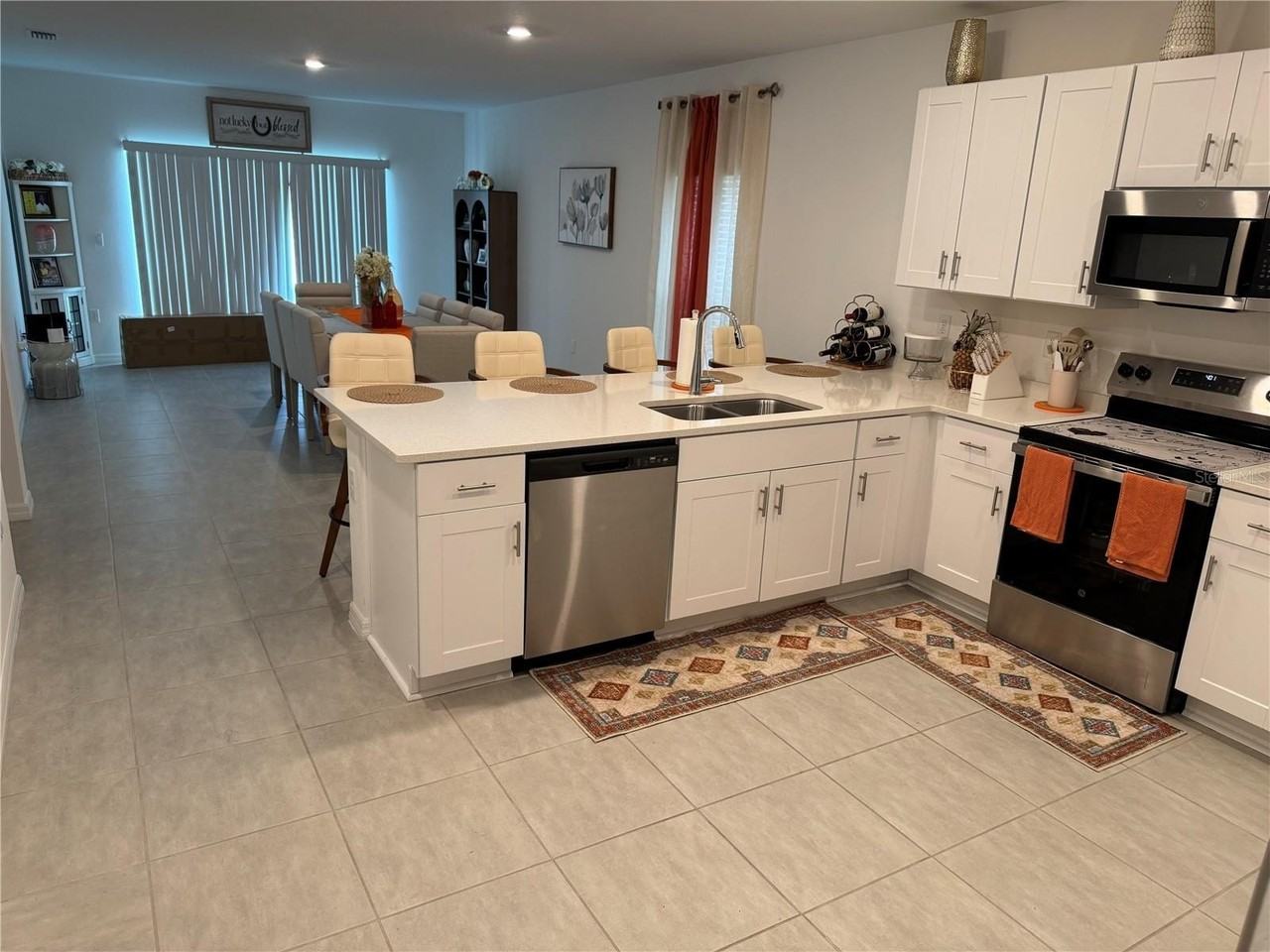 1951 Rosewood Circle - Photo 5 of 14