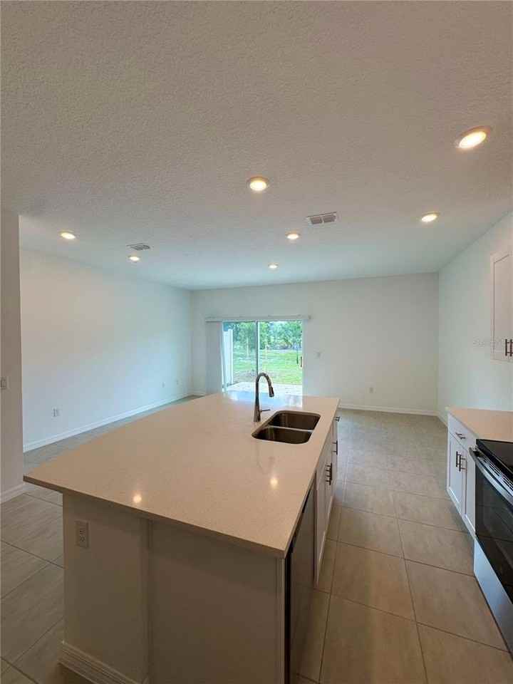 2588 Penguin Blvd - Photo 5 of 19