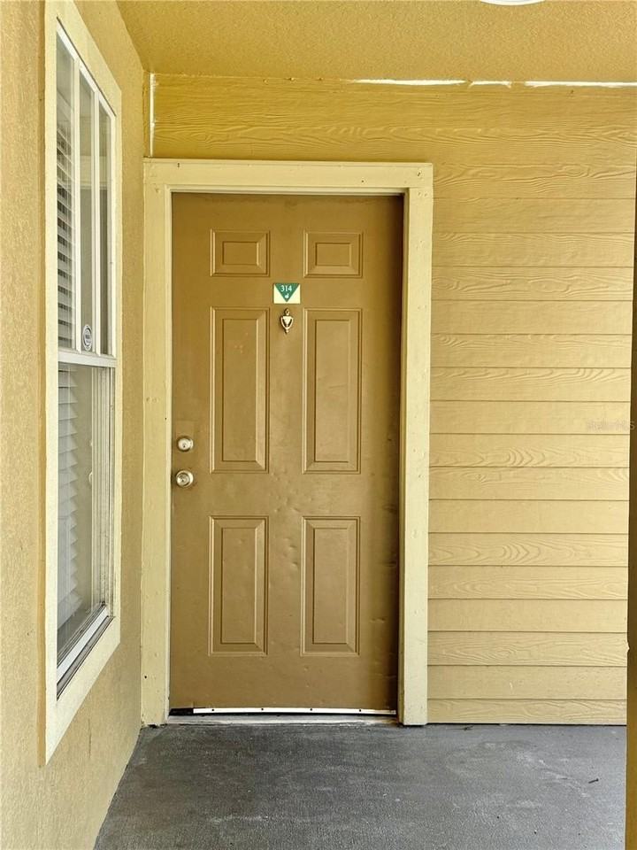 2201 Key West Court #314 - Photo 5 of 50