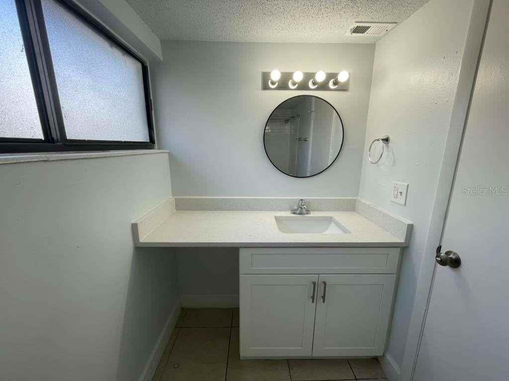 1108 Bartow Rd #D37 - Photo 5 of 16