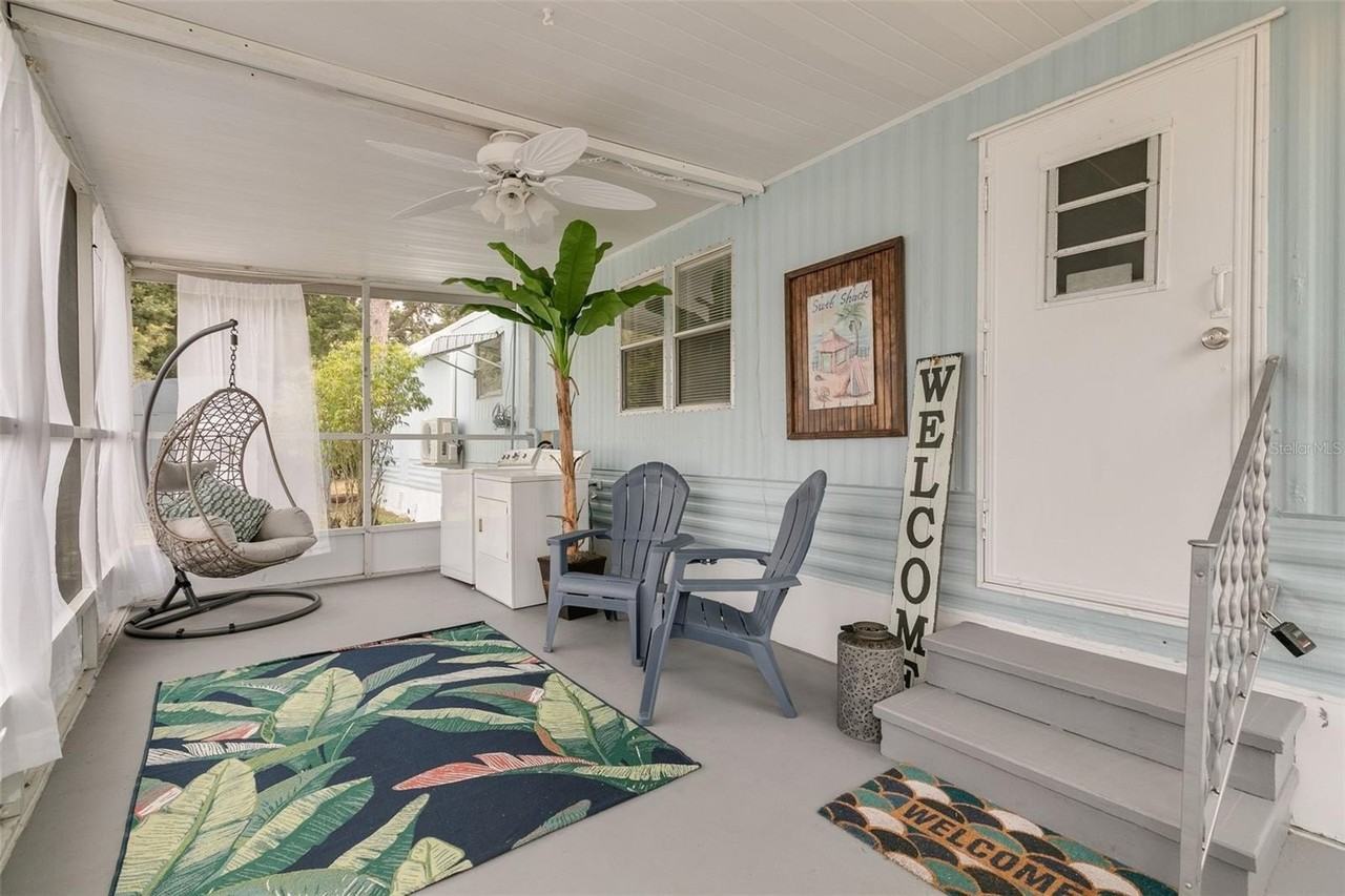 7815 Greenlawn Drive - Photo 5 of 37