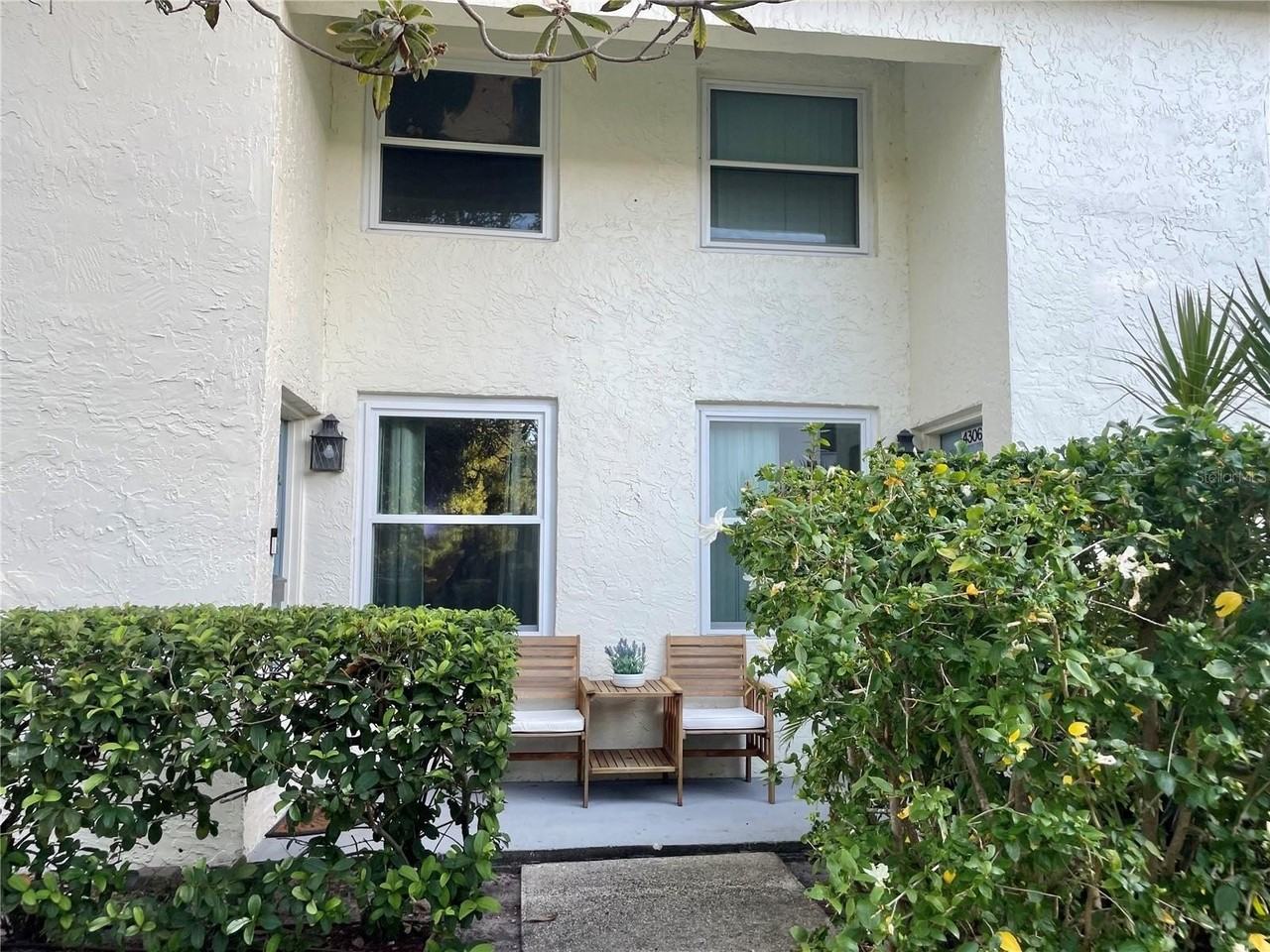 4304 La Vera Court - Photo 2 of 27