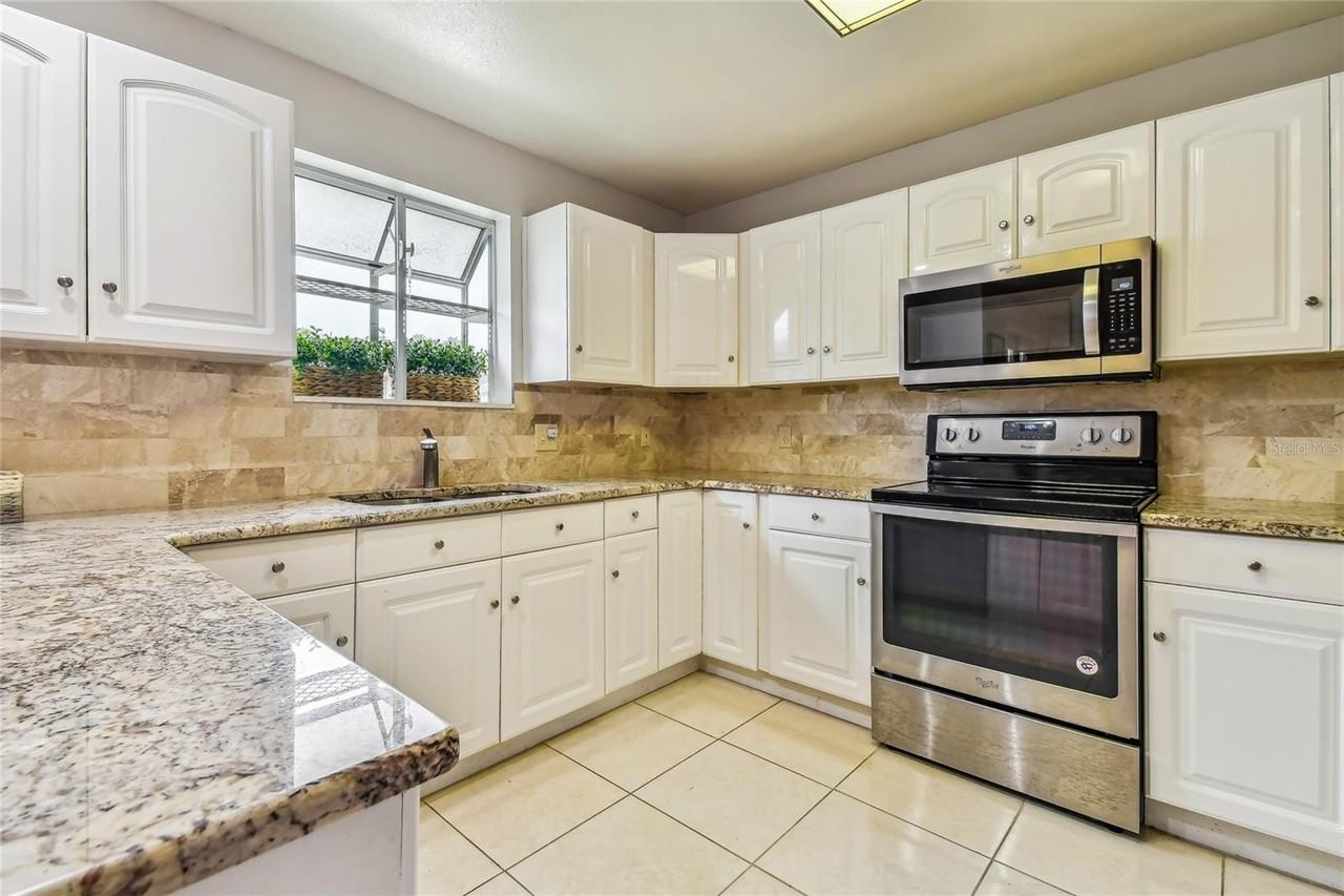 1300 1300 N FARRAGUT DRIVE N - Photo 4 of 17