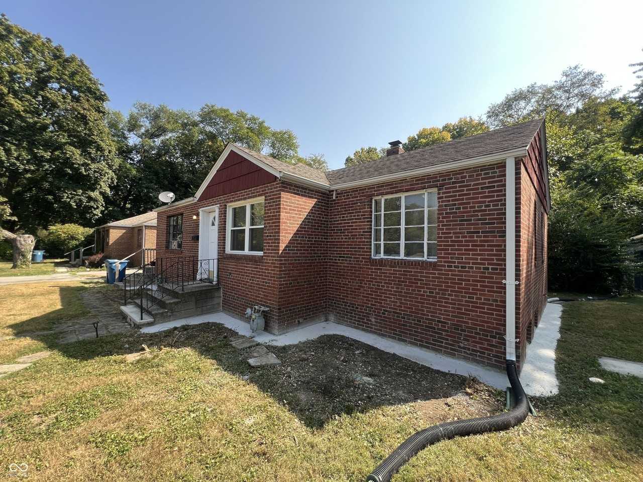 77 W Westfield Blvd - Photo 2 of 23