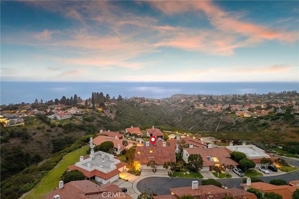 25 Ocean Crest Ct - Photo 7 of 42