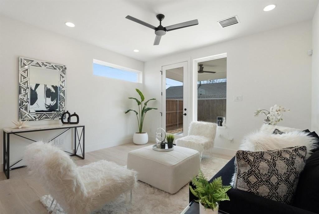 1424 Canada Dr - Photo 7 of 31