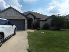 811 Acadia Ct - Photo 1 of 1