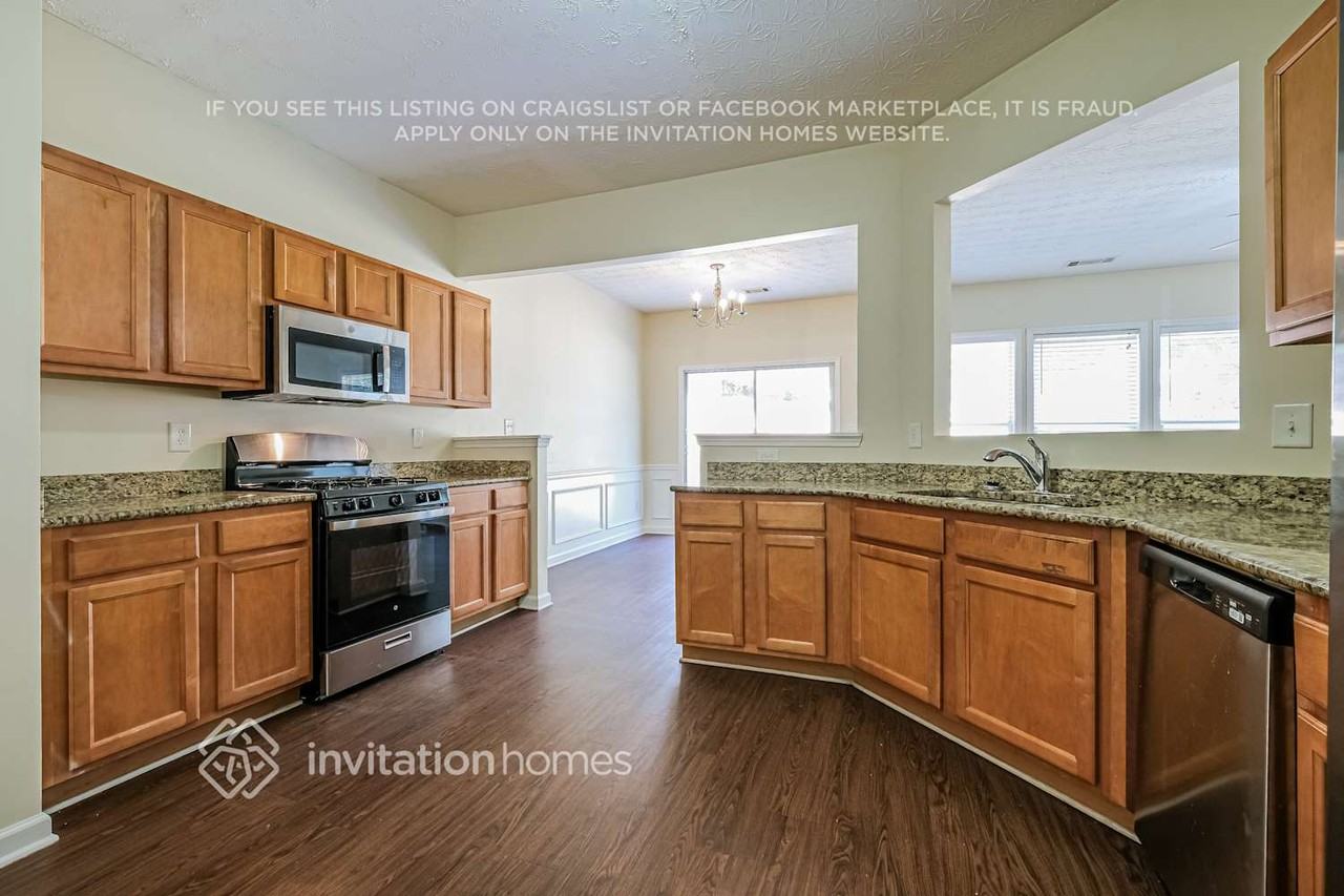 215 Cool Weather Dr - Photo 6 of 18