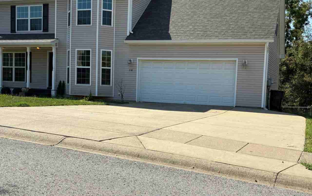 238 Riley Way - Photo 6 of 50