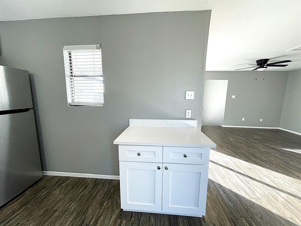 2107 Knoll Crest Dr - Photo 5 of 19