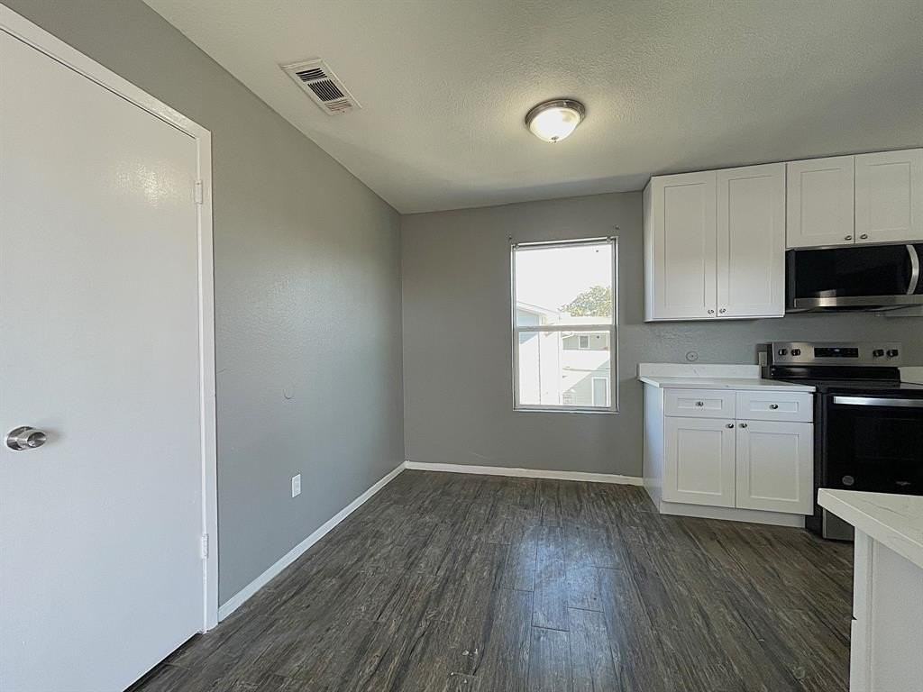 2107 Knoll Crest Dr - Photo 6 of 19