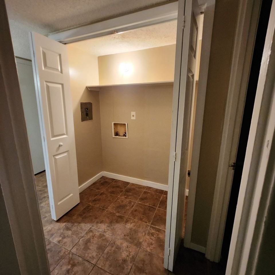 2835 Los Gatos Ct #3 - Photo 5 of 8