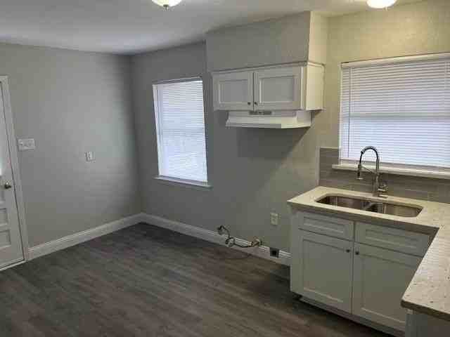 1909 Dorothy Dr - Photo 5 of 16