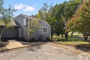 560 Yacht Club Dr - Photo 1 of 1