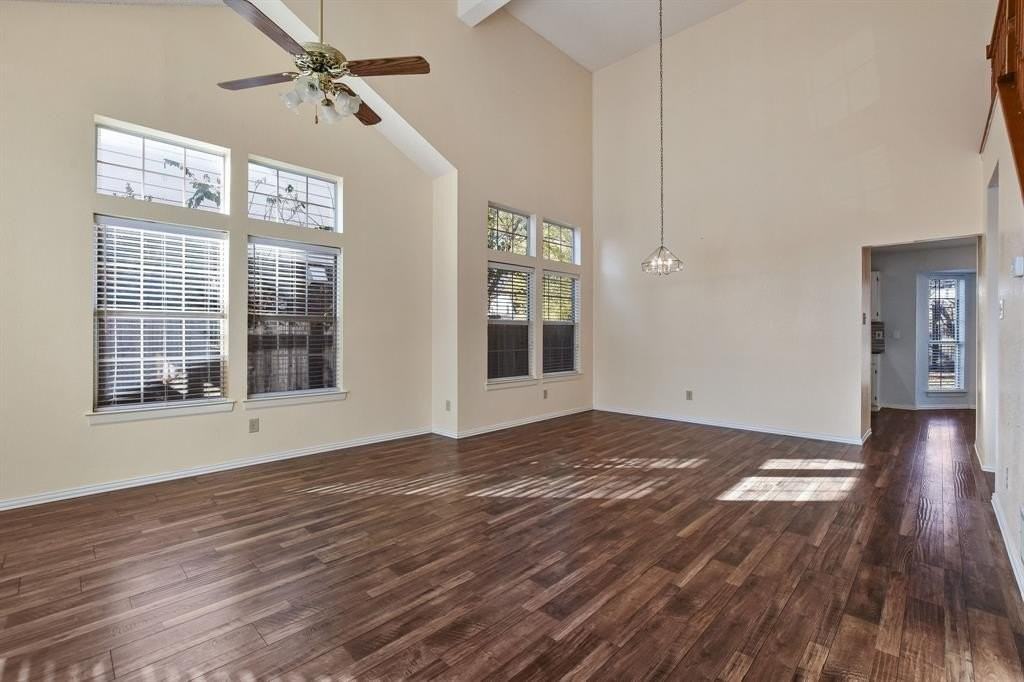 3325 Windchase Dr - Photo 5 of 26