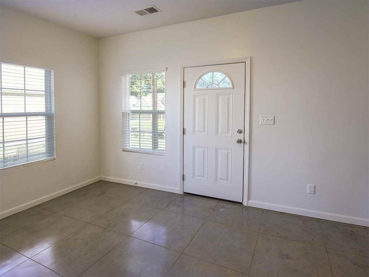 177 Black Hawk Cv - Photo 2 of 18