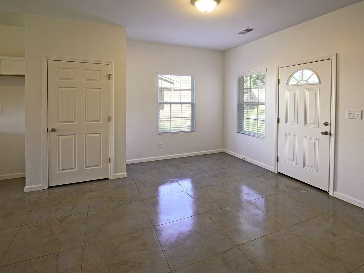 177 Black Hawk Cv - Photo 3 of 18