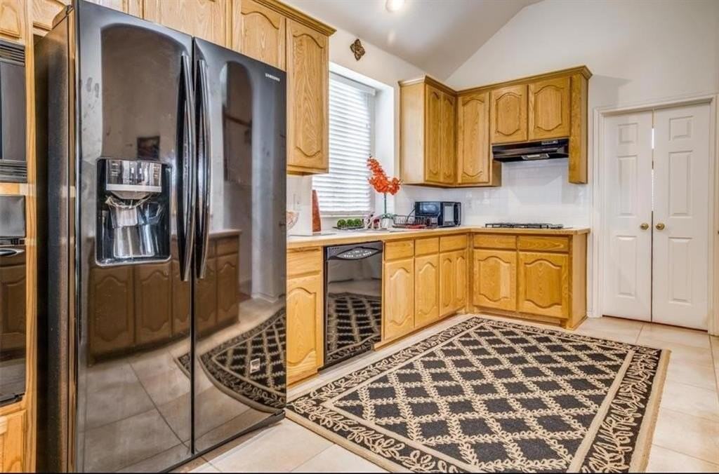 5231 Kathryn Dr - Photo 7 of 20