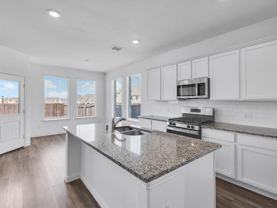 500 Saffron St - Photo 1 of 1