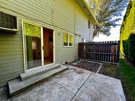 c1221 - Photo 1 of 1