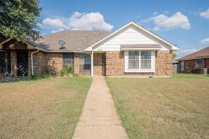 featured image of 2908 Stonycroft Dr