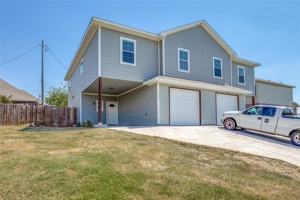 featured image of 3305 Francis Dr