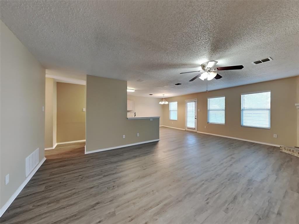 1529 Windward Lane - Photo 2 of 15