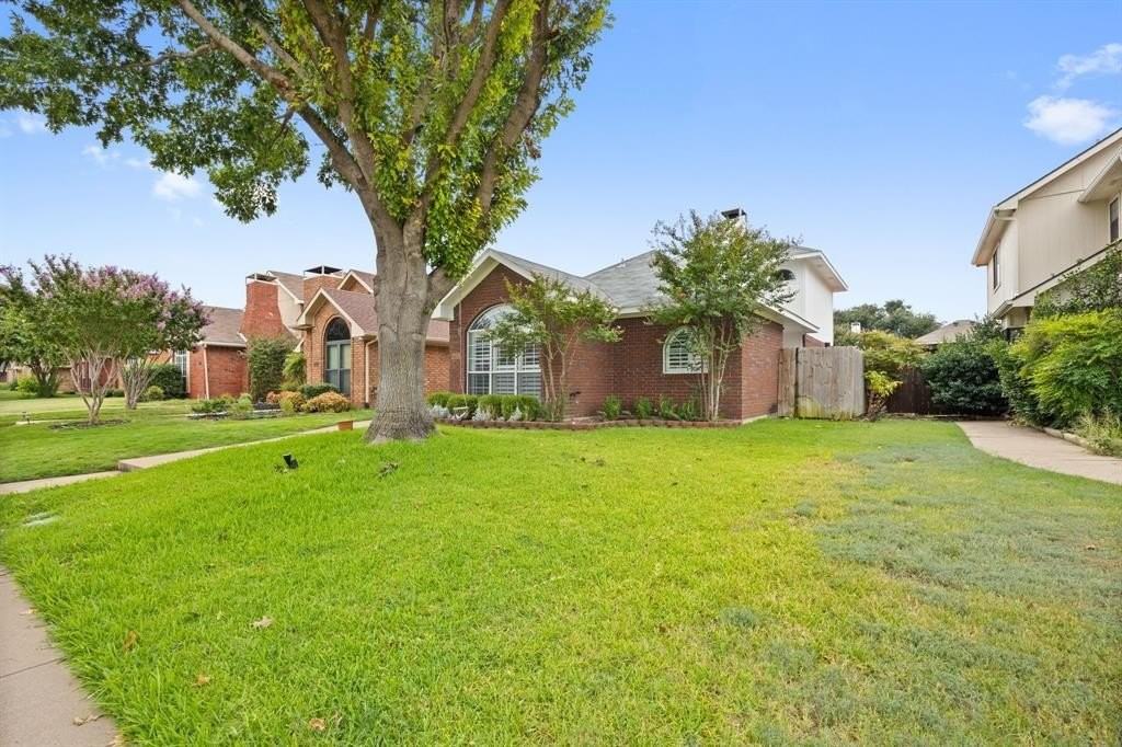 2016 Falcon Ridge Dr #B - Photo 2 of 11